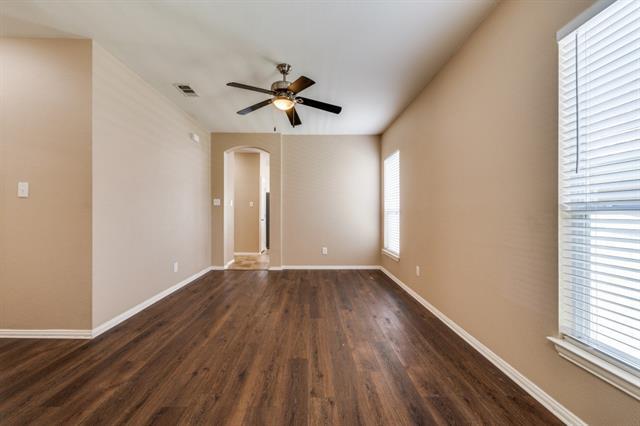 Foto del edificio - 1345 Portsmouth Dr