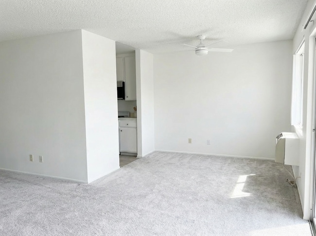 Foto del edificio - 3649 Glendon Ave