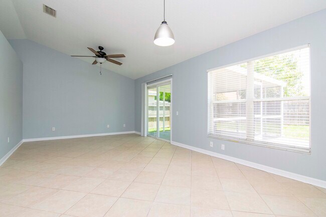 Building Photo - 10614 Cami Ct