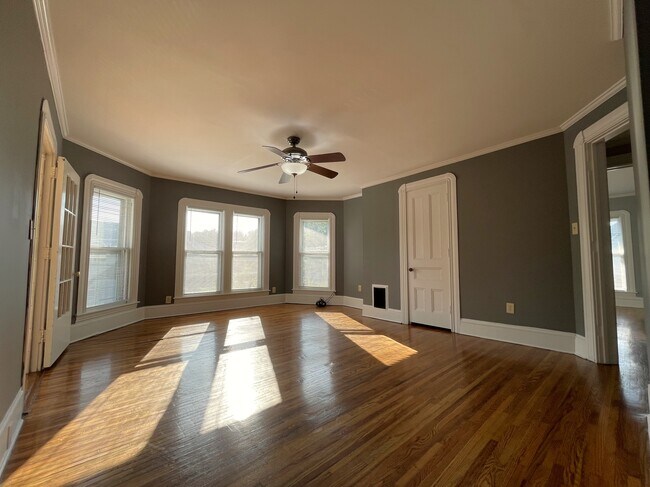 Living Room - 533 W Gray St