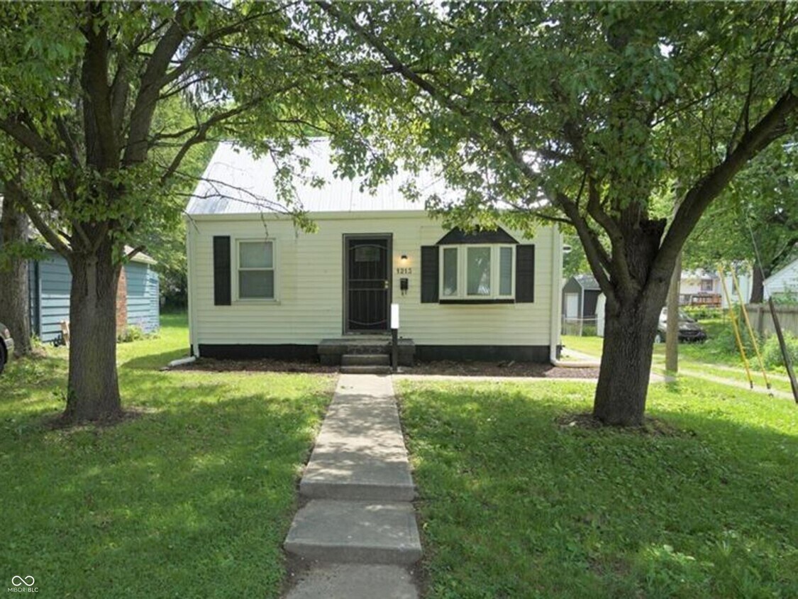 Foto principal - 1213 N Rochester Ave
