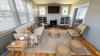 Building Photo - Beautifully updated East Arlington home by...