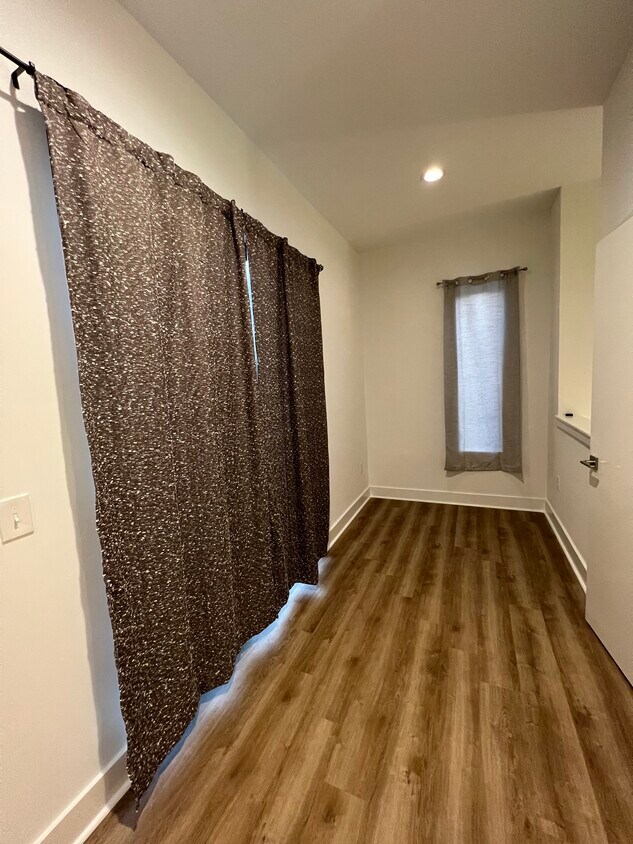 Foto principal - 5009 Groves Edge Ln