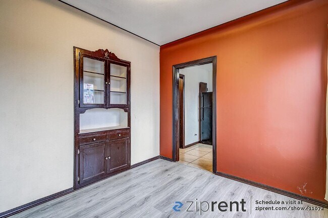 Foto del edificio - 1314 Miller Ave