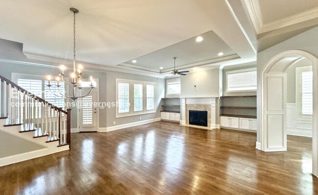 Building Photo - 147 Hobbs Dr