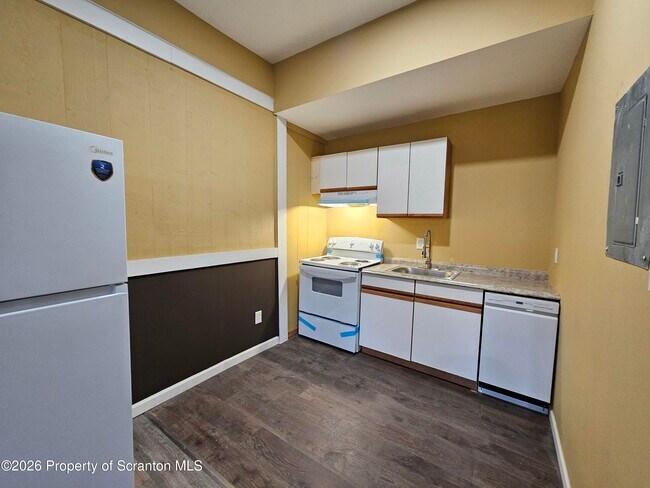 Foto del edificio - 119 N River St