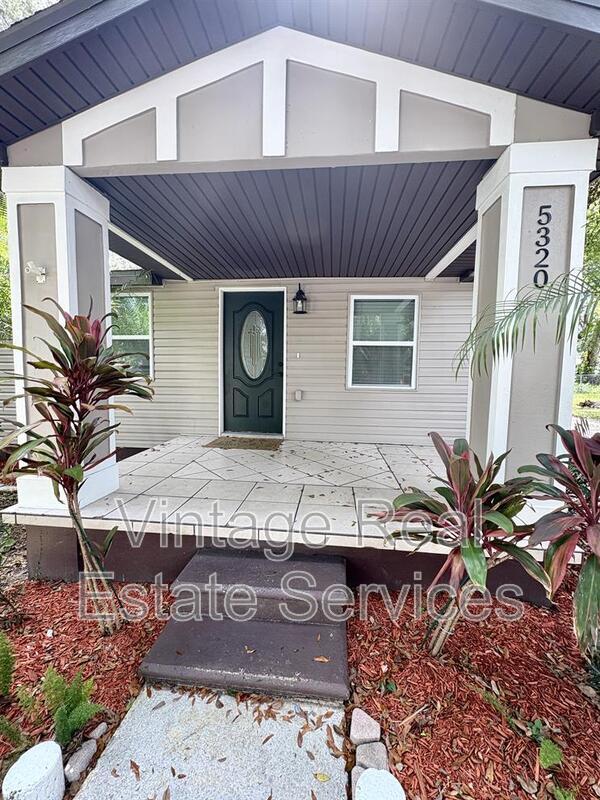 Foto del edificio - 5320 Cherry Ave