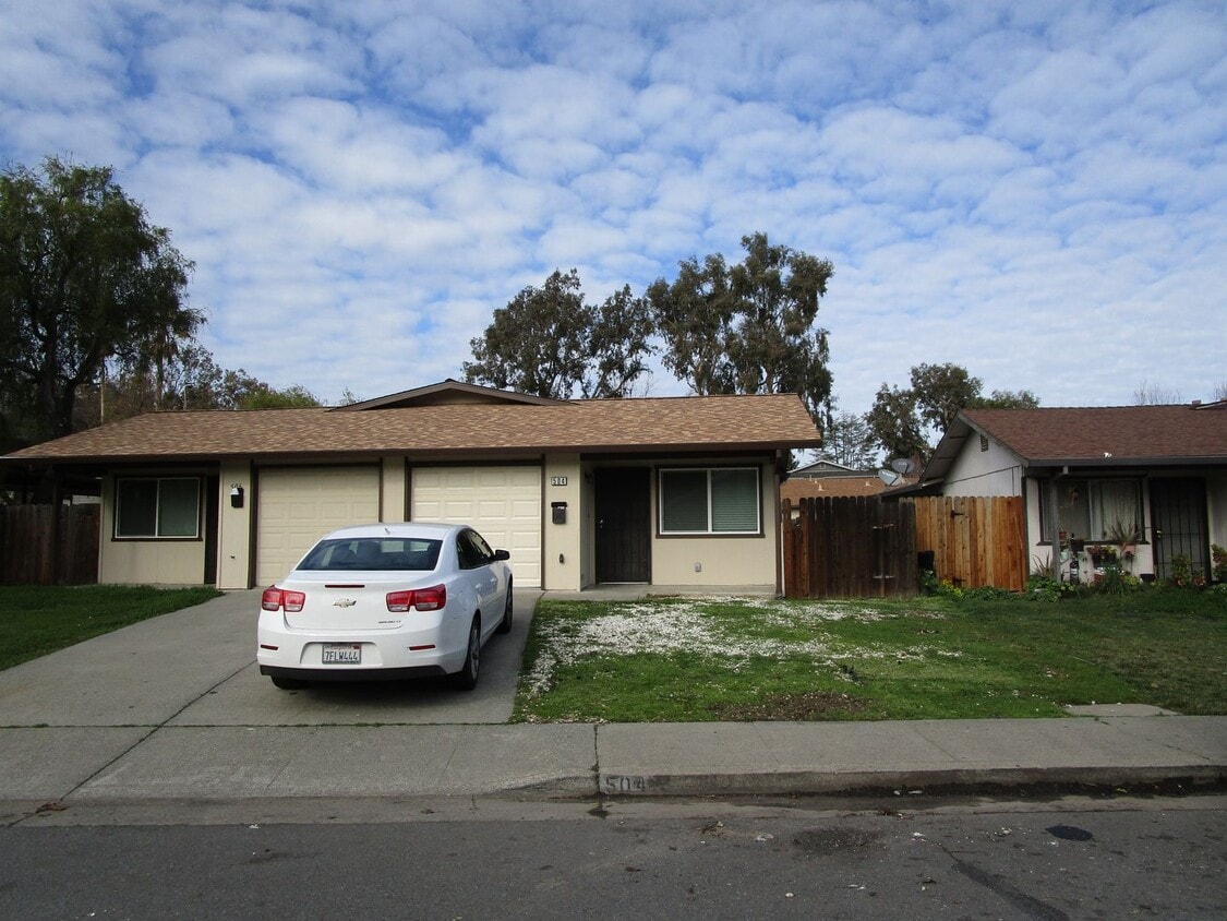 Foto principal - 504-506 Pacific St