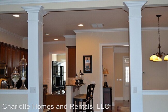 Foto del edificio - 3 br, 2.5 bath House - 8308 Indigo Row