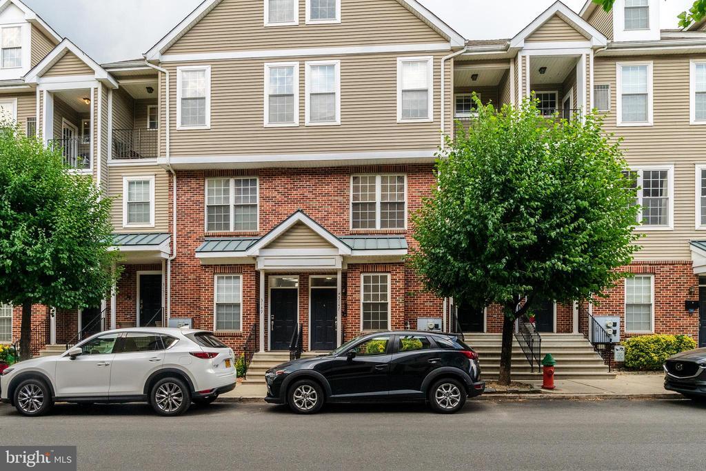 Foto principal - 3147 W Thompson St