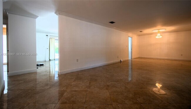 Building Photo - 14060 SW 82nd Ave