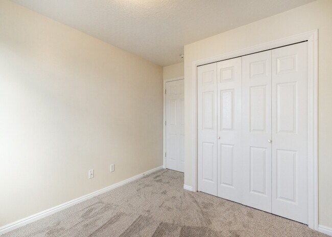 Building Photo - 1645 Vivante Way