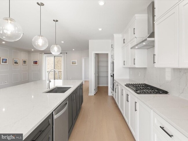 Building Photo - 43544 Jefferson Park St