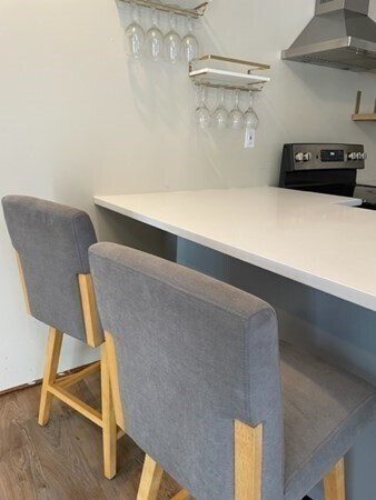 Building Photo - 48 Champlain St