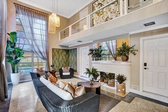 Building Photo - 101 Lucerne Ave