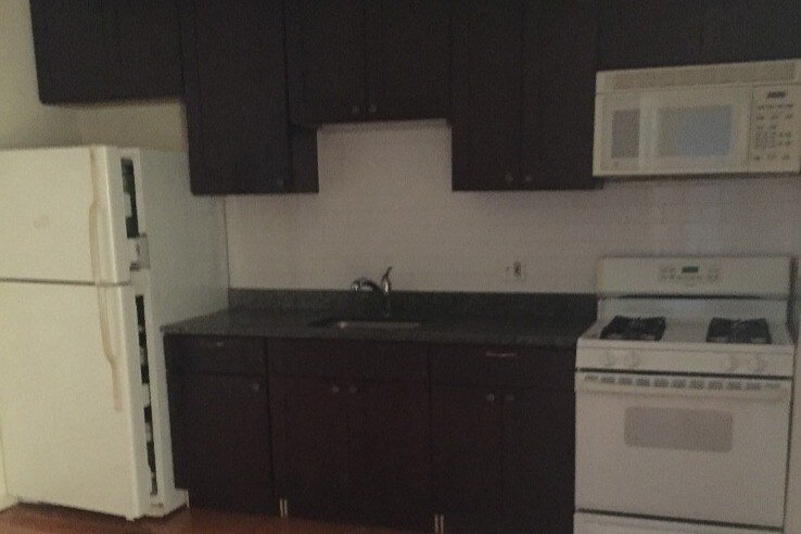 Primary Photo - 3517 N Hamlin Ave