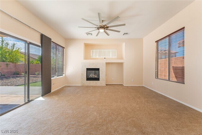 Foto del edificio - 6223 Gentle Waters Ct