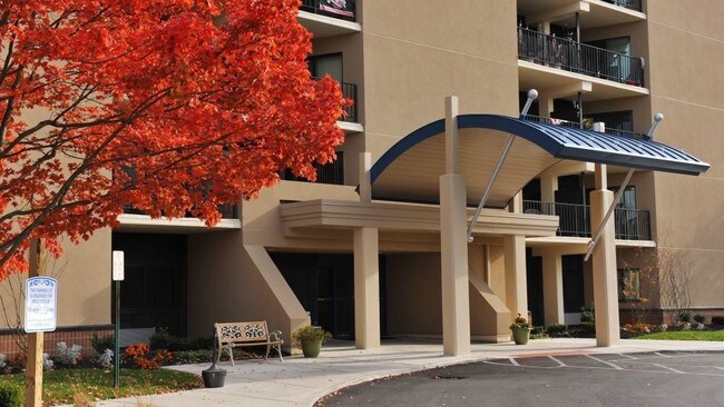 Foto del edificio - 153 University Dr