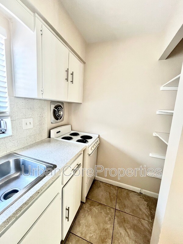 Foto del edificio - 321 24th Ave N