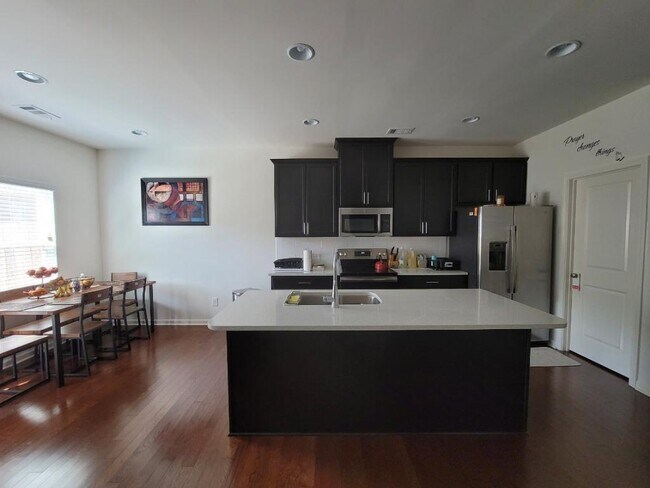 Foto del edificio - 5265 Mill Way
