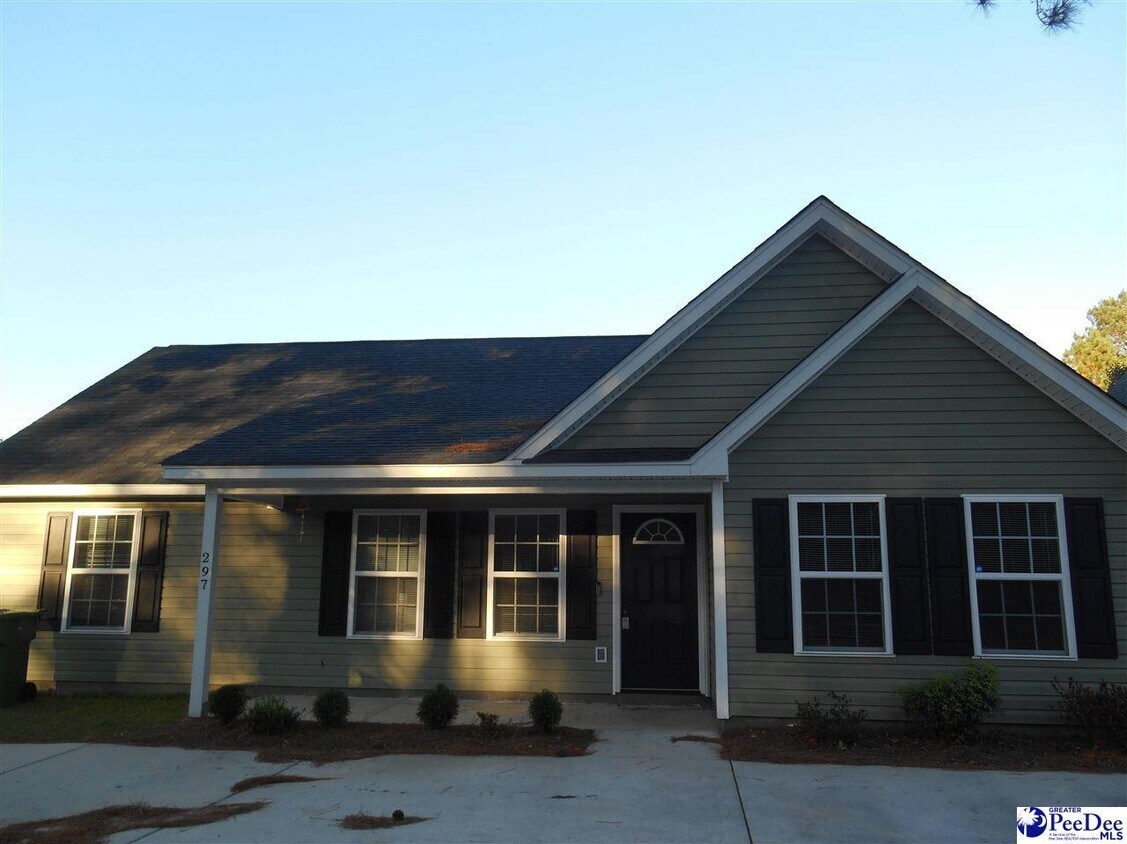 Primary Photo - 297 Green Acres Rd