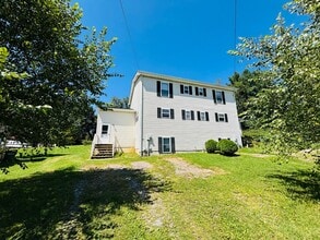 Building Photo - 260 Wakeman Ct NE