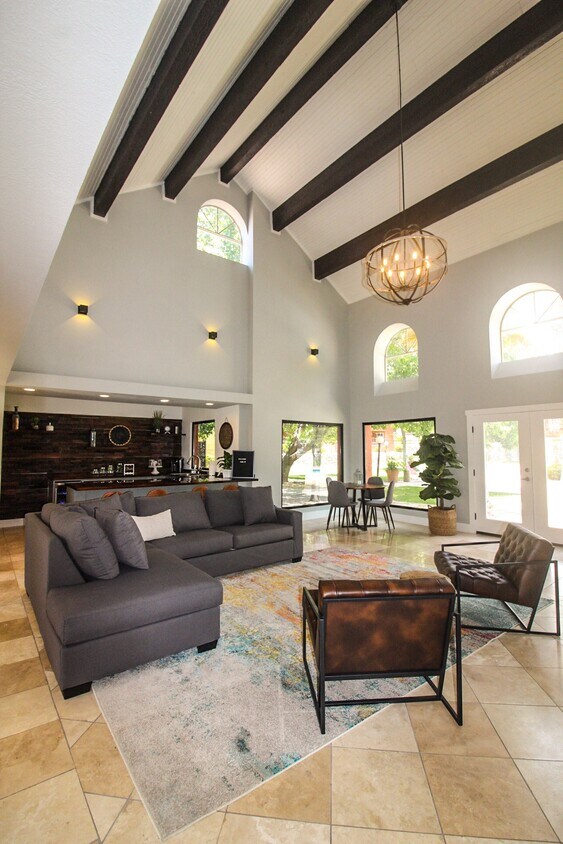 Palomar West 535 S Mesa Hills Dr El Paso, TX