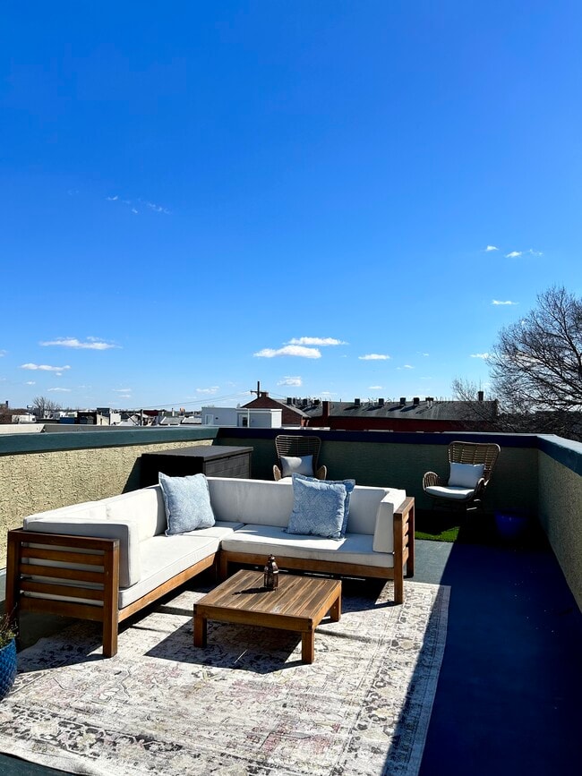 Roof Deck - 2224 Martha St