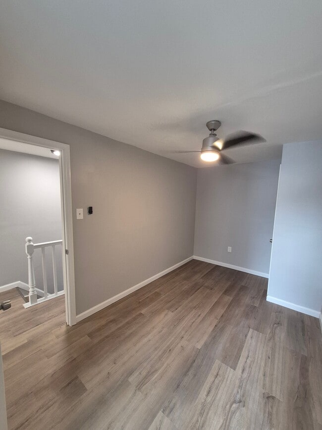 Building Photo - 2210 Greenwich St