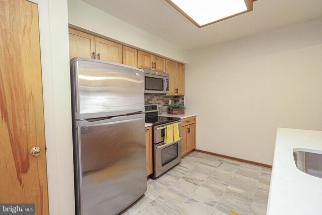 Building Photo - 67 Brandywine Ave