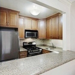 Primary Photo - 60 W 66th St