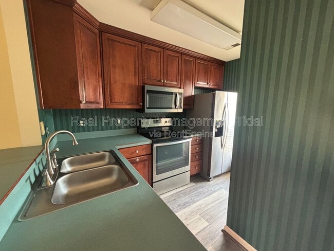Foto del edificio - 924 Ironwood Dr