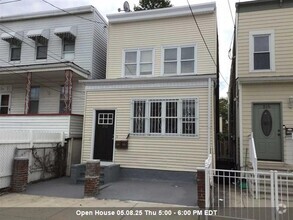 Building Photo - 213 Nunda Ave