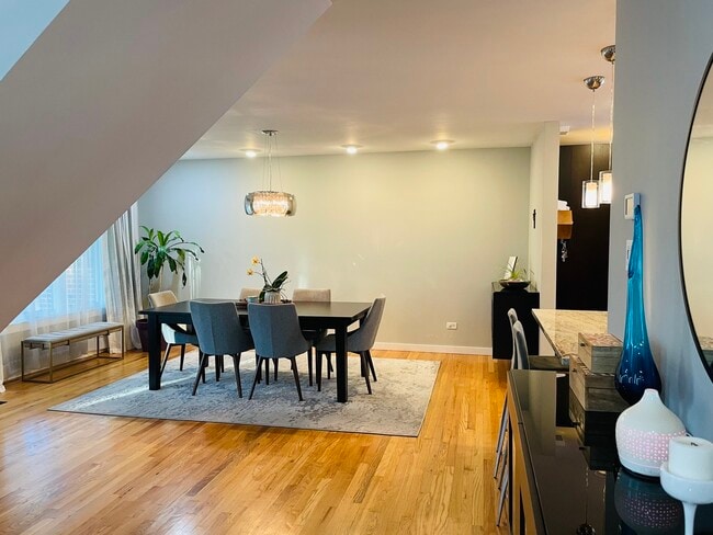 Foto del edificio - 43 E Armitage Ave