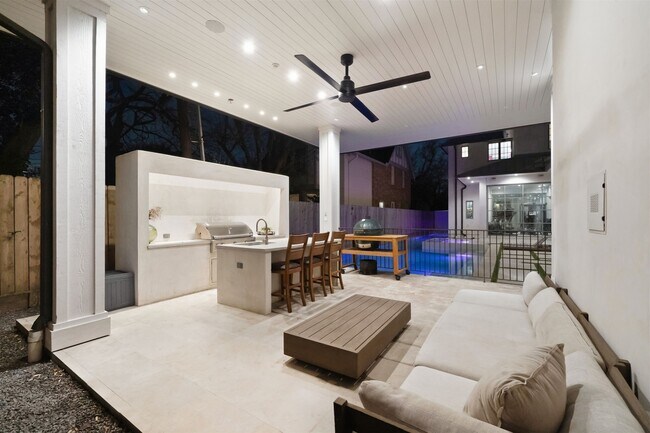 Foto del edificio - 2615 Yupon St