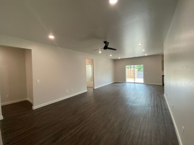 Building Photo - 3 Bed 2 Bath Home in Edmond