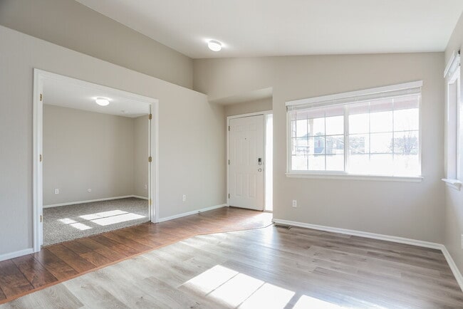 Building Photo - 11357 E 116th Ave