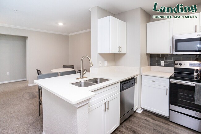 Foto del edificio - 6105 Paddock Glen Dr