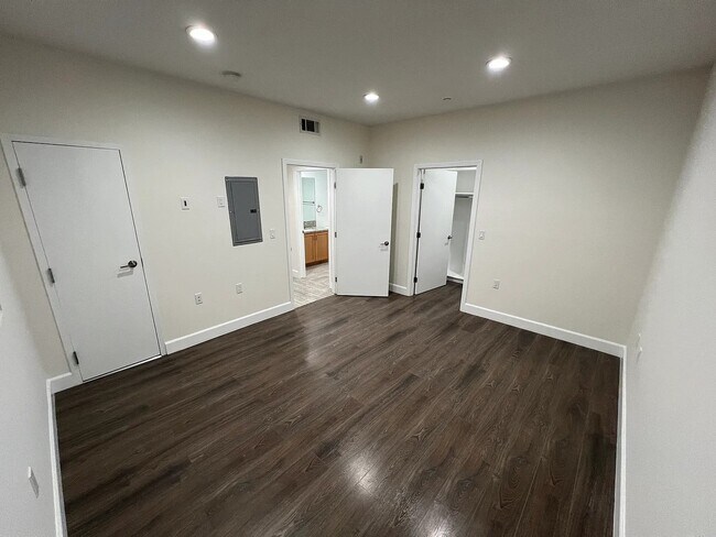 Foto del edificio - 7228 Amigo Avenue