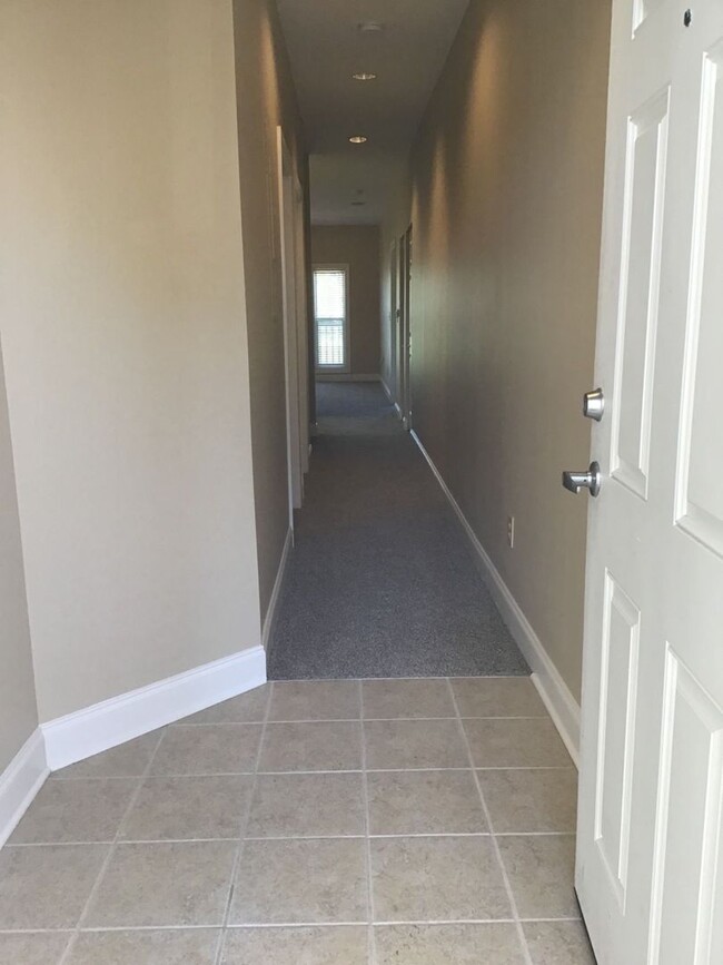 Foto del edificio - Spacious 2 Bedroom Condo in World Tour
