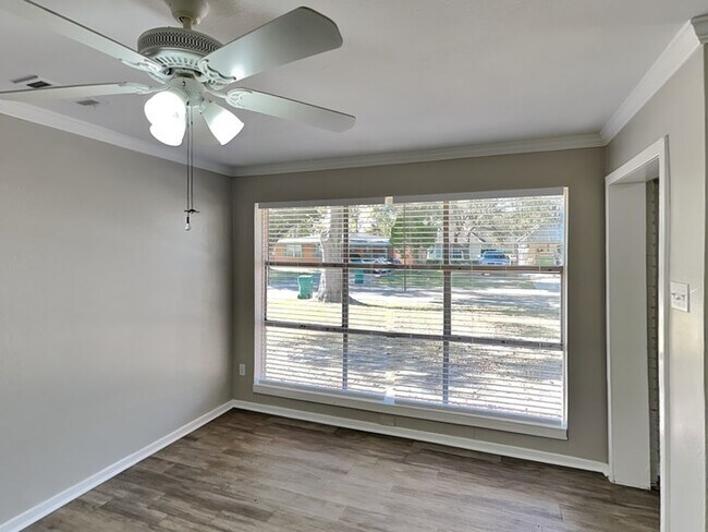 Foto del edificio - 2123 Raspberry Ln