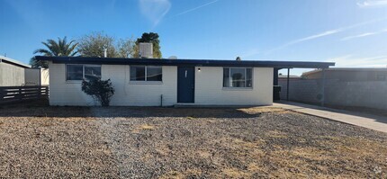 Building Photo - 1730 E Oregon St