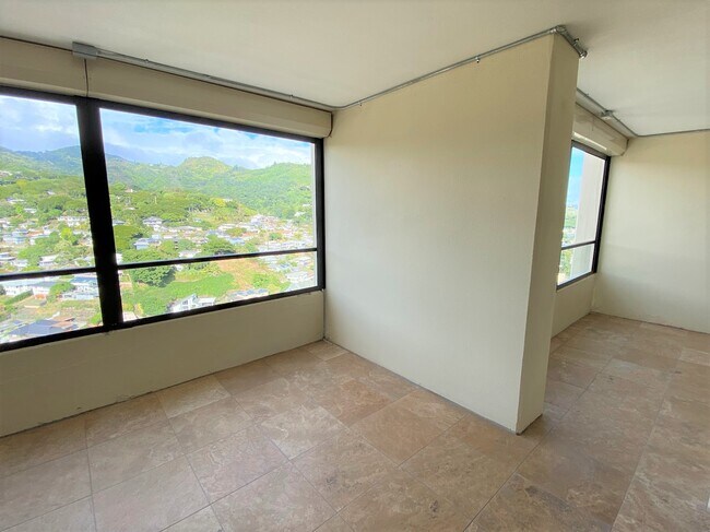 Foto del edificio - 1717 Mott-Smith Dr