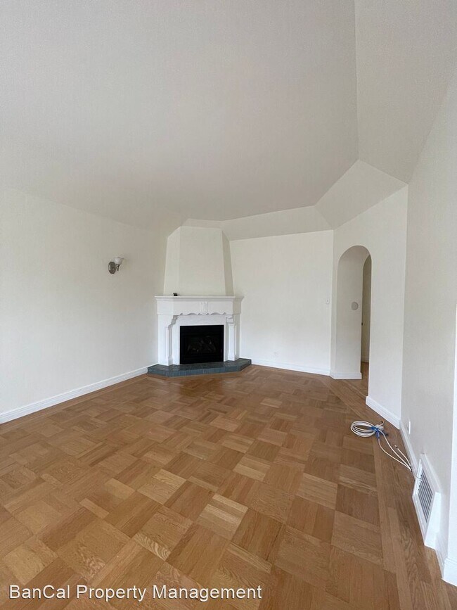 Building Photo - 2 br, 1 bath House - 14 Ulloa Street