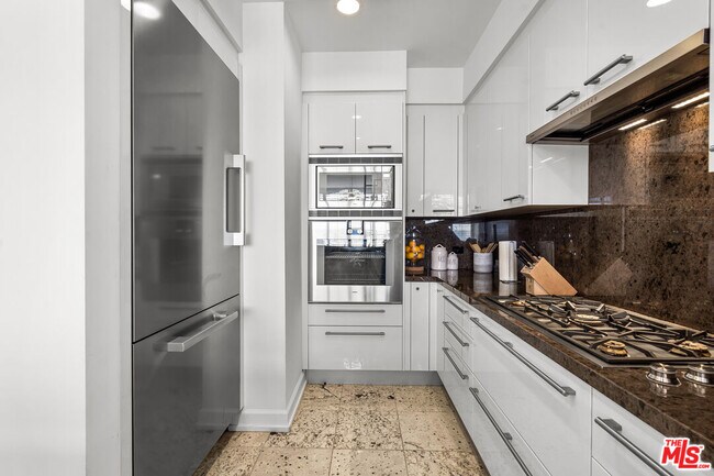 Foto del edificio - 900 W Olympic Blvd