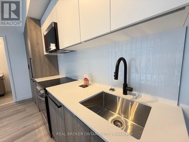 Building Photo - 1635 Military Trail