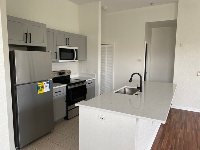 Foto del edificio - 2718 Maitland Crossing Way