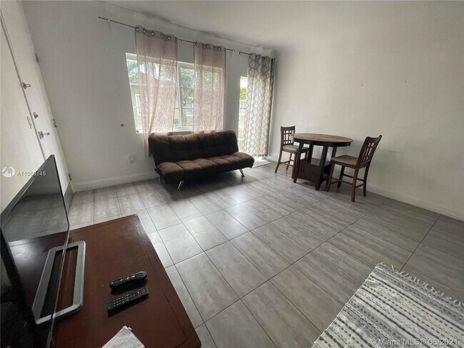 Foto del edificio - 1508 Meridian Ave