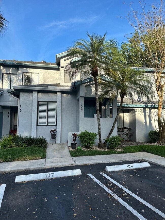 Foto del edificio - 108 Harbour Pointe Way