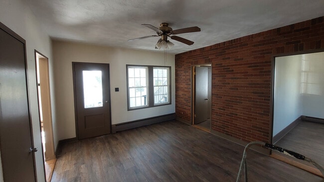 View of front entry - 37 Charles St